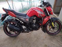 Yamaha FZs